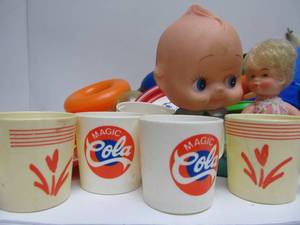lot 59 image: Estate Lot of Assorted Vintage Toys