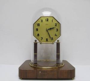 lot 61 image: Very Nice Vintage Deco German KERN Octagonal Anniversary Clock 