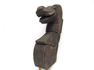 lot 80 image: Antique Carved Wood Architectural Dragon Piece 