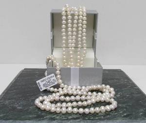 lot 81 image: Brand New 100 Strand of Genuine Pearls
