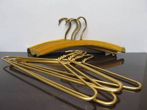 lot 111 image: Lot of Vintage Brass Swan Head & Gold Plated Clothes Hangers