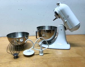 lot 175 image: Working KITCHEN AID Ultra Power Mixer