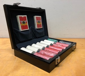 lot 181 image: Brand New HARLEY DAVIDSON Poker Chip & Playing Card Set