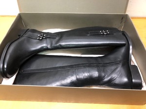 lot 182 image: Brand New COLE HAAN Ladies Tall Boots - Black - Size 8