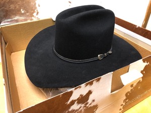 lot 183 image: J&B Tack Western Wear Cowboy Hat