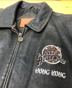 lot 210 image: Excellent Retro Vintage Black Leather PLANET HOLLYWOOD Hong Kong Jacket - Size L