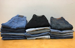 lot 218 image: LARGE Lot of HARLEY DAVIDSON Jeans - Mens Size 34 to 36