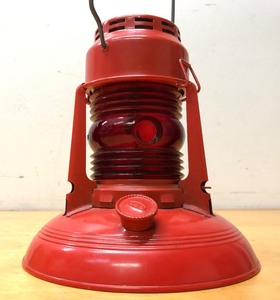 lot 237 image: Vintage DIETZ No. 40 Traffic Gard Red Lantern