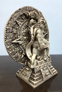lot 241 image: Highly Detailed Aztec CalendarWarrior Resin Sculpture