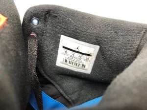 lot 270 image: Pair of Nike AIR JORDAN 2 Retro Sneakers - Size 10