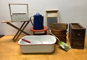 lot 323 image: Lot of Vintage Primitive Wood & Enamelware Items