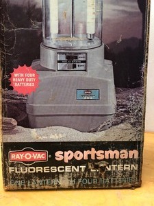 lot 344 image: Vintage Ray-O-Vac Sportsman Lantern wOriginal Box