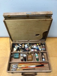 lot 356 image: Antique Dovetailed Wood Portable Artists Painting Case