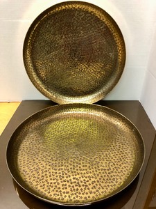 lot 321 image: Pair of LARGE Hammered Brass Centerpiece ChargersTrays