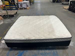 lot 82 image: King Mattress- 2432 Destiny Firm (approximately 75 x 78 x 16