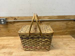 lot 111 image: PicnicEaster Basket