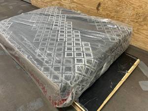 lot 48 image: INTELLIBED G-Series G-1 Hybrid 14 Firm Mattress- Queen