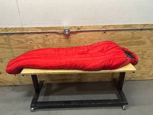 lot 114 image: ASCEND Theromlite Sleeping Bag