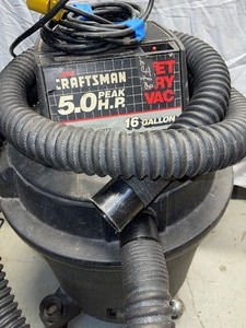lot 27 image: Shop Vac
