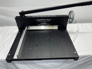 lot 33 image: Martin Yale 7000E Commercial Paper Cutter