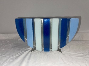 lot 45 image: Blue Glass Accent Piece