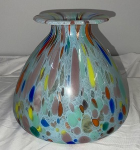 lot 63 image: Maestri Vetrai Glass Vase