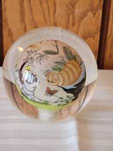 lot 65 image: Amazing Japanese Painted Crystal Sphere - Kittens at Play