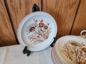 lot 33 image: Bramble Fine Japanese China Tea Service Set - Fanci Florals Collection (14)