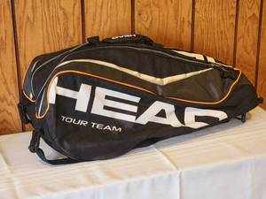 lot 24 image: Head Tour Team Racquet Bag