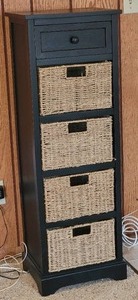 lot 6 image: Charming Faux Rattan Basket Storage Cubby Unit