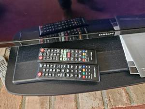 lot 6 image: 60 inch Samsung Smart TV