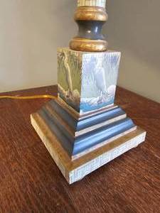 lot 50 image: Palm leaf Table Lamp