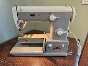 lot 51 image: PFAFF Sewing Machine Type 360