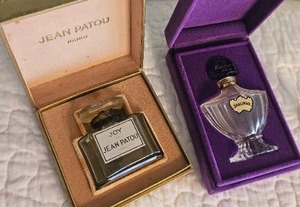 lot 159 image: Perfume Sampler & Mini Bottle Collection  Joy  Shalimar  