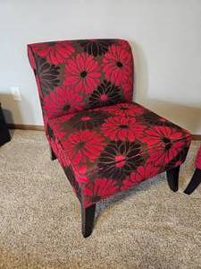 lot 12 image: Red & Black Daisies Slipper Chair Set