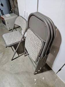 lot 150 image: Folding Chair Group (Quantity Four)