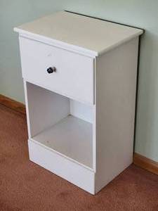 lot 105 image: Cute White Minimalist Bedside Table
