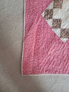 lot 79A image: Amazing Vintage Handmade Quilt - Red with Linked Diamonds