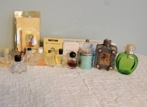 lot 73B image: Miniature Perfume Bottle Collection (B)