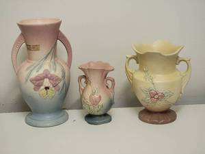 lot 9A image: Vintage Collection of Three Hull Pottery Vases
