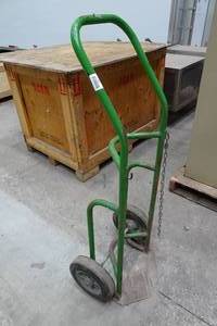 lot 263 image: 2 Wheel Cylinder Dolly