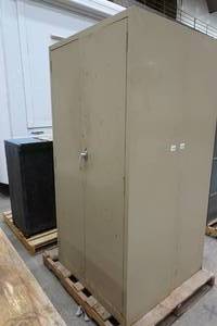 lot 257 image: Metal Storage Cabinet