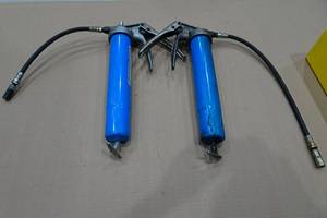 2 Macnaught Flexigun Grease Guns
