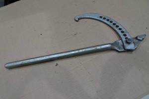 lot 346 image: Adjustable Spanner Wrench