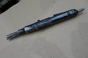 lot 368 image: Pneumatic Needle Scaler