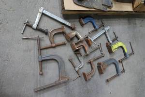 lot 400 image: Assorted Clamps