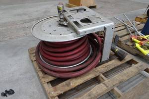 lot 87 image: Industrial Hose Reel with 1 Fire Engine Booster Hose