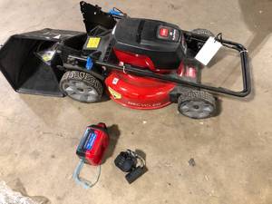 Toro 21 in. Recycler Briggs and Stratton 140cc Self-Propelled Gas RWD Walk Behind Lawn Mower with Bagger  Customer Returns See Pictures