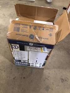 GE 35 pt. Dehumidifier with Smart Dry for Bedroom, Basement or Very Damp Rooms up to 3000 sq. ft. in White Customer Returns See Pictures