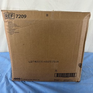 lot 73 image: 1 Case (600 each) NEW Cardinal Health HEALTH CURITY 7209 10 x 14 Infant Crib Liner with WINGS -designed to keep linens dry for infants. It features a soft, nonwoven topsheet and an absorbent fluff filler, with a polyethylene backing